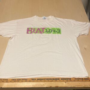 Vintage 90s Streetwear Mens XL Beat 104.3 FM Radio Spell Out Double Sided T-Shir